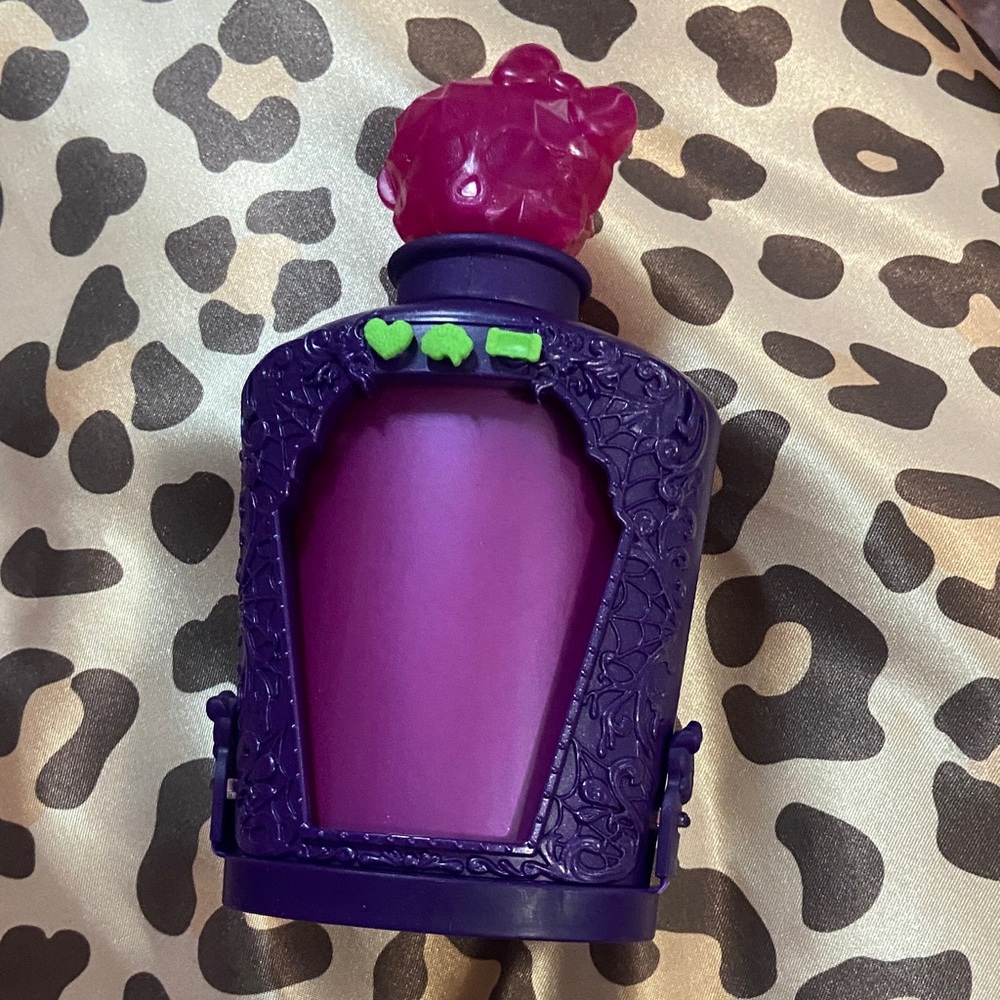 NWOT monster high potions confirmed ghoulia yelps